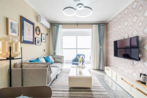 Locals Apartment House 54